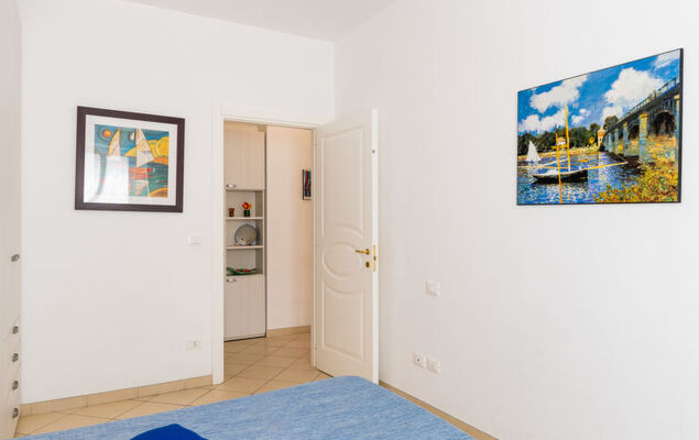 Happiness - Photo 18