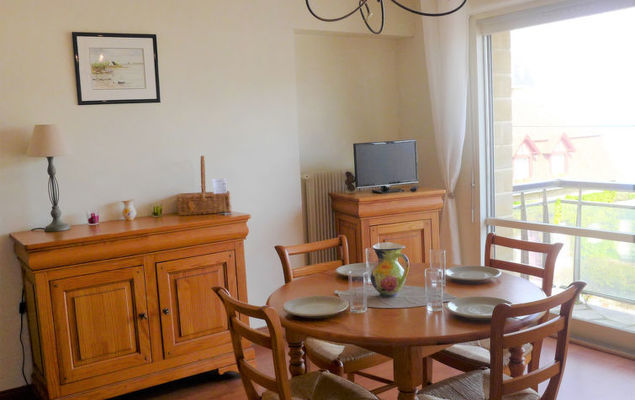 Prince Albert - Photo 8